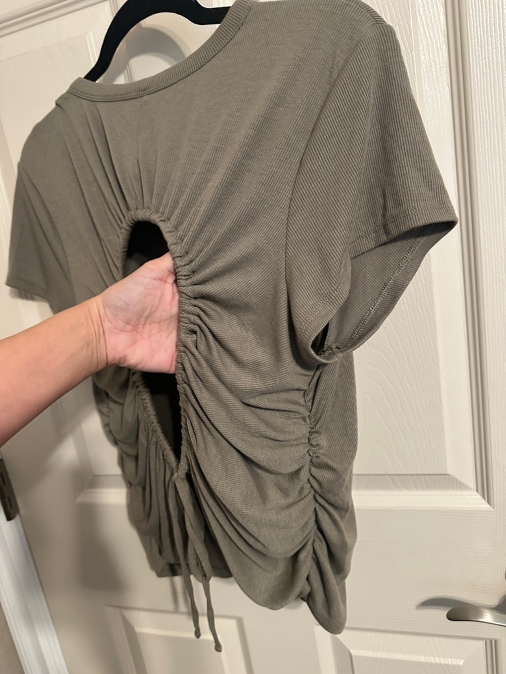 Old Navy Ultralite Go-Dry Short Sleeve Ribbed Drawstring Open Back Top, Green,XL - Picture 6 of 6